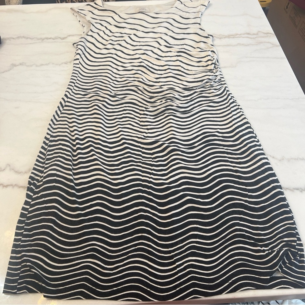 Ann Taylor Loft Dress Midi Dress Black White Ombré Stripes Ruching Size Med
